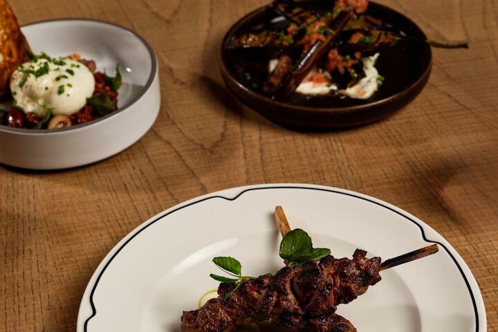 Dining 44 of 78