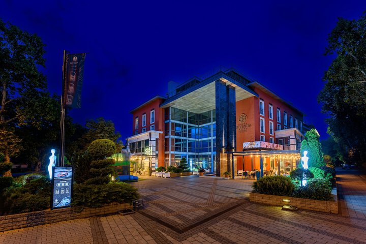 Hotel 50 of 51