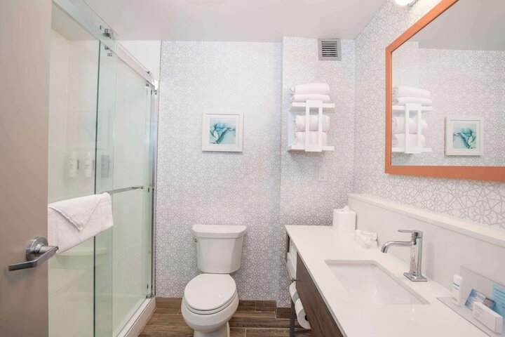 Bathroom shower