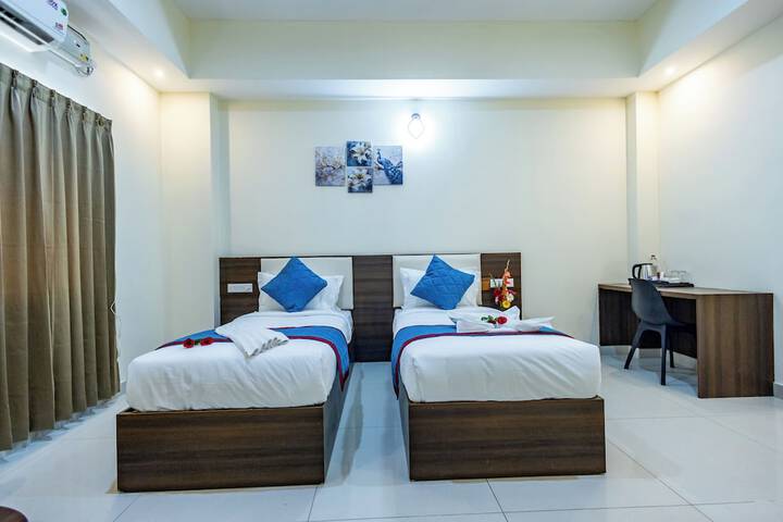 Room 19 of 35