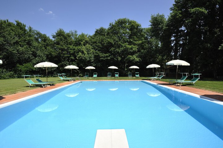 Pool 25 of 63