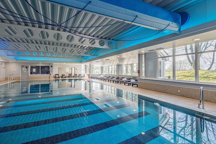 Pool 33 of 164