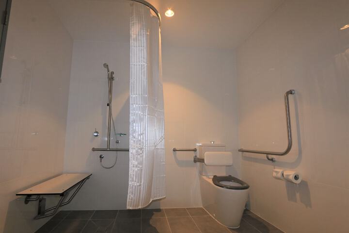 Room 15 of 41