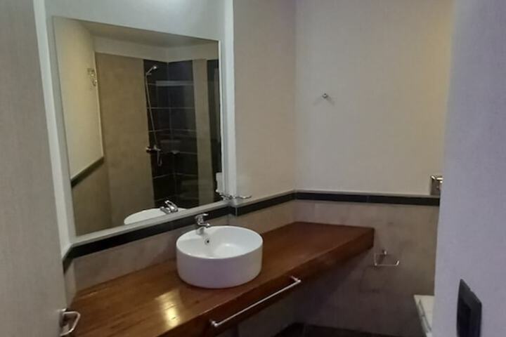 Room 22 of 37