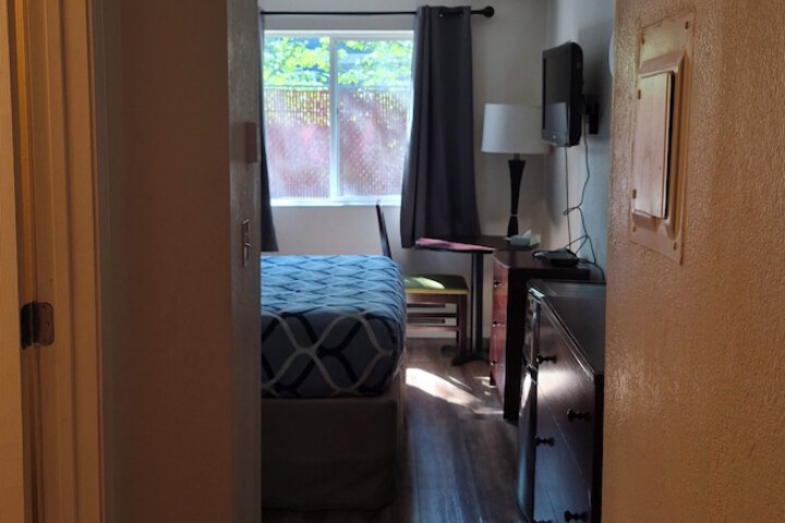 Room 35 of 51