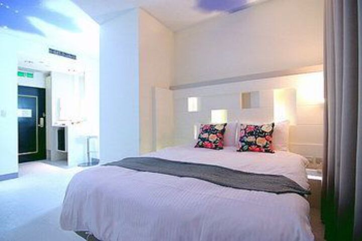 Room 43 of 52