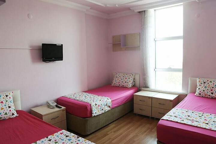 Room 17 of 27