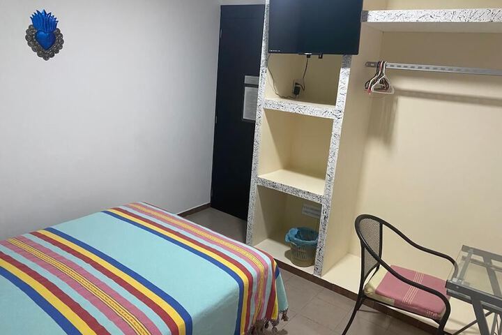 Room 10 of 36