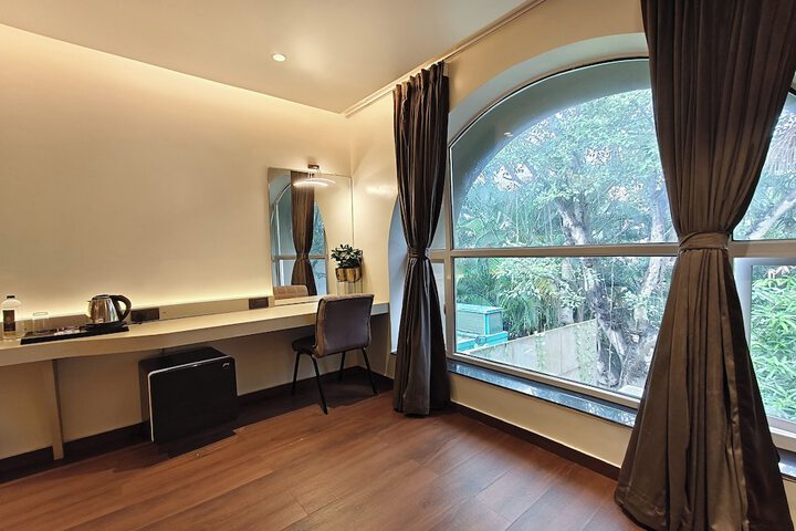 Room 35 of 90