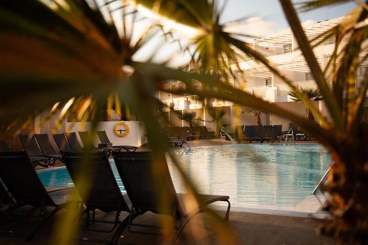 Pool 76 of 313