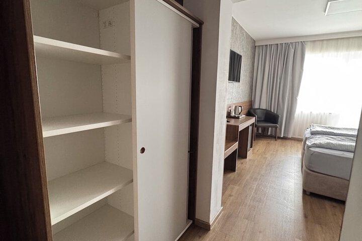 Room 29 of 91