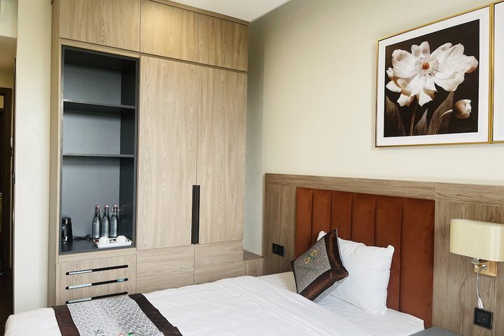 Room 11 of 56