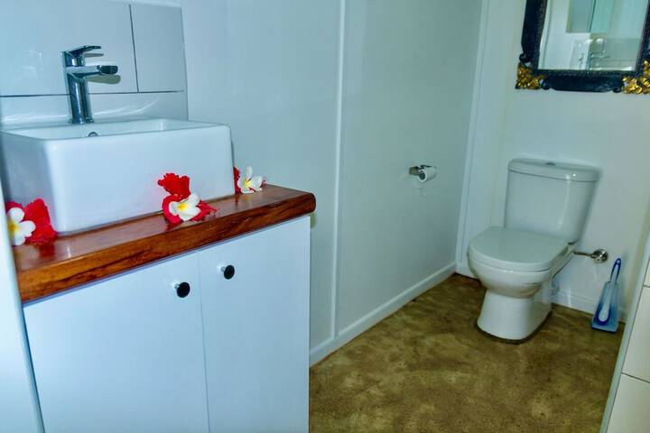 Room 9 of 21