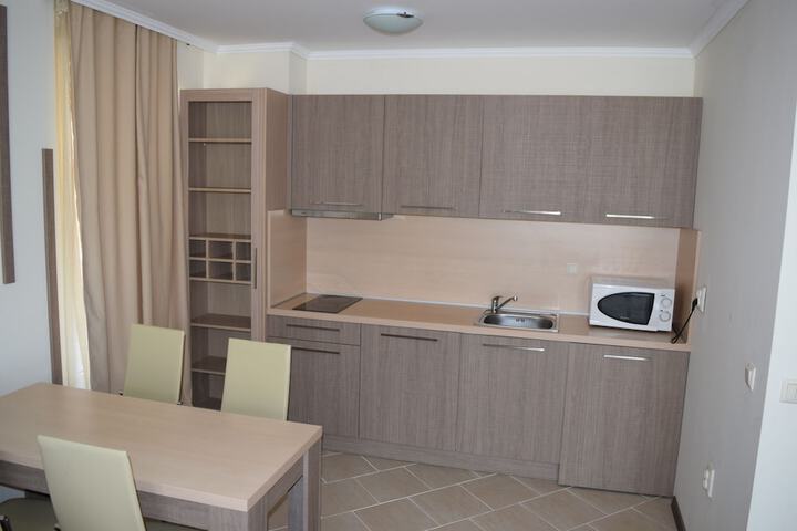Room 8 of 68