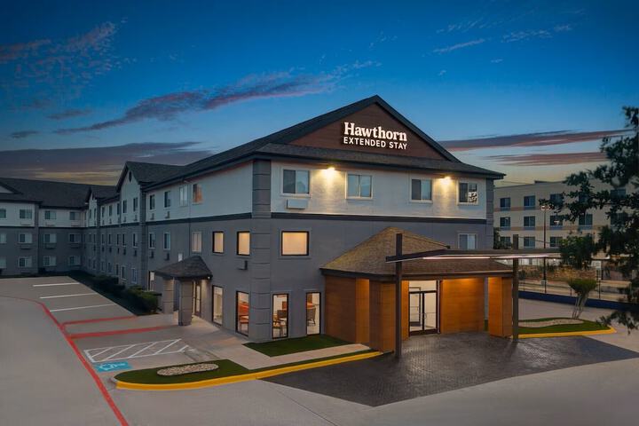 Hotel Entry