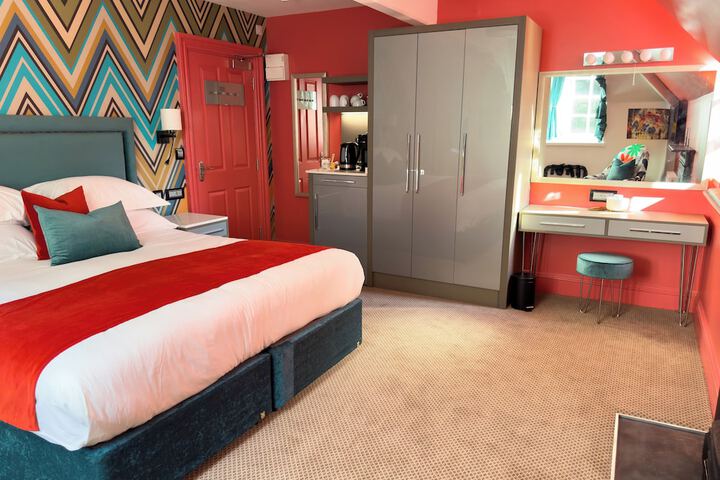 Room 30 of 69