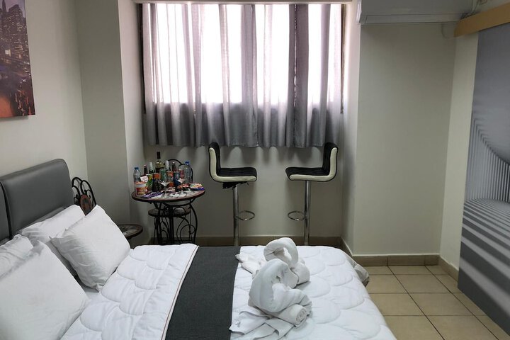 Room 43 of 140