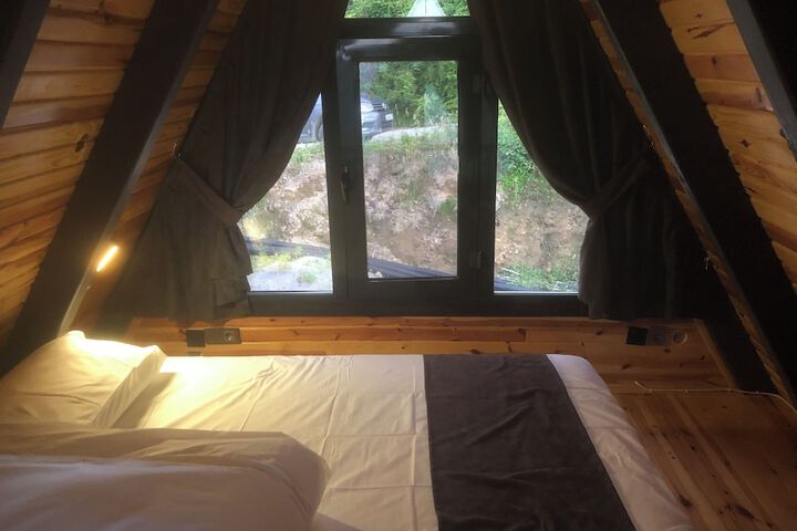 Room 4 of 42