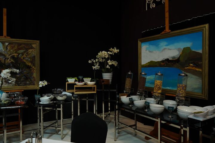 Dining 126 of 163