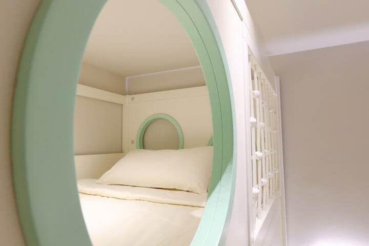 Room 32 of 112