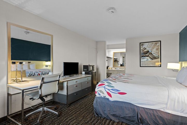 Room 13 of 63