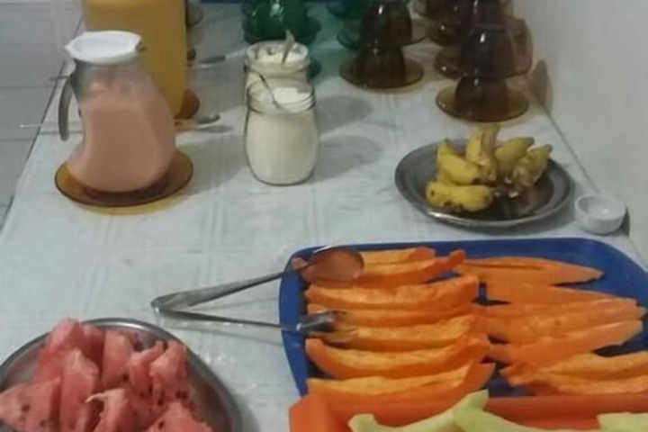 Dining 19 of 23