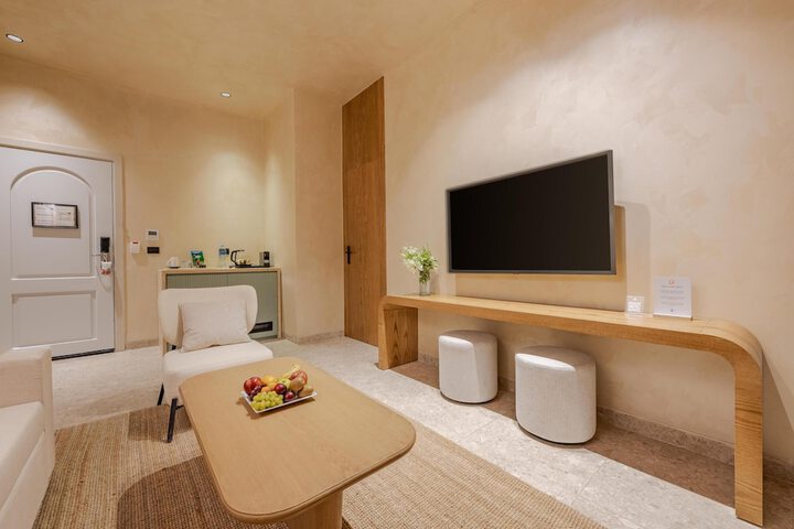 Room 41 of 241