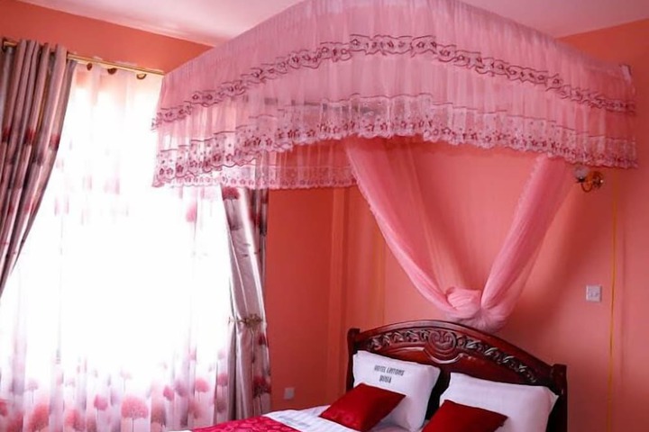 Room 19 of 30