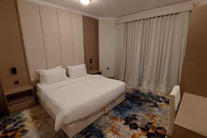 Room 21 of 64