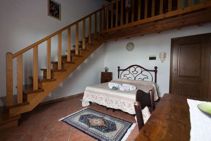 Room 11 of 30