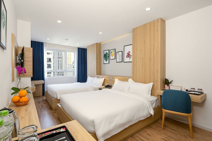 Room 10 of 26