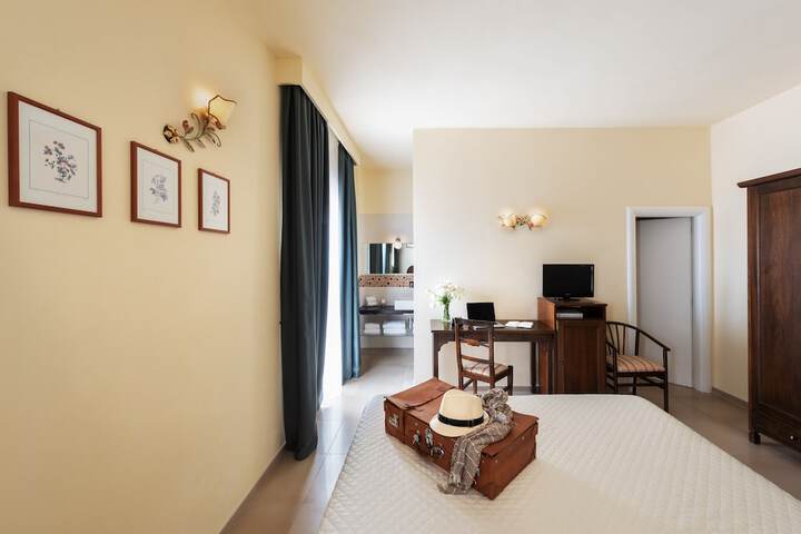 Room 16 of 62