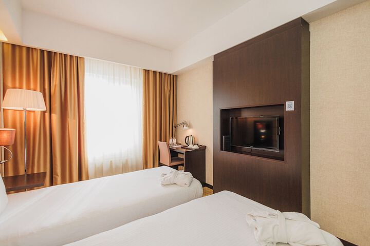 Room 14 of 53