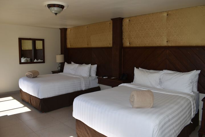 Room 30 of 146