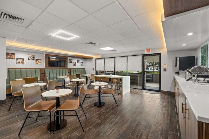 Breakfast area