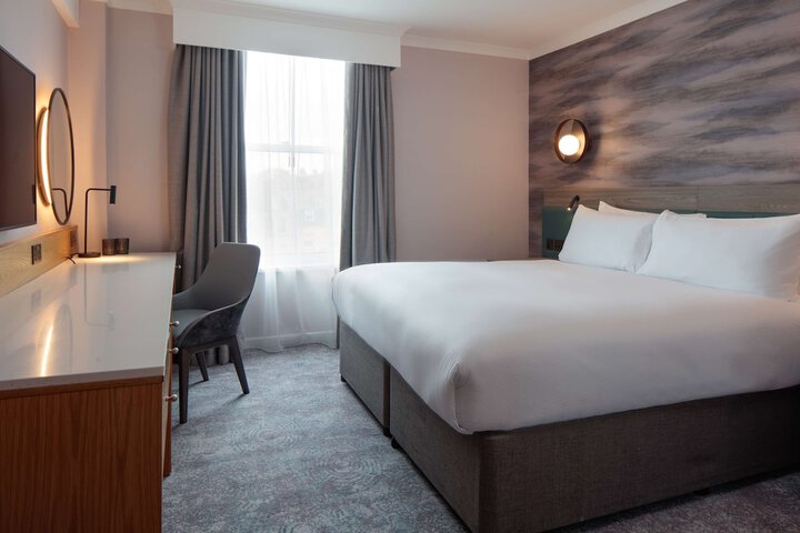 Room 50 of 177