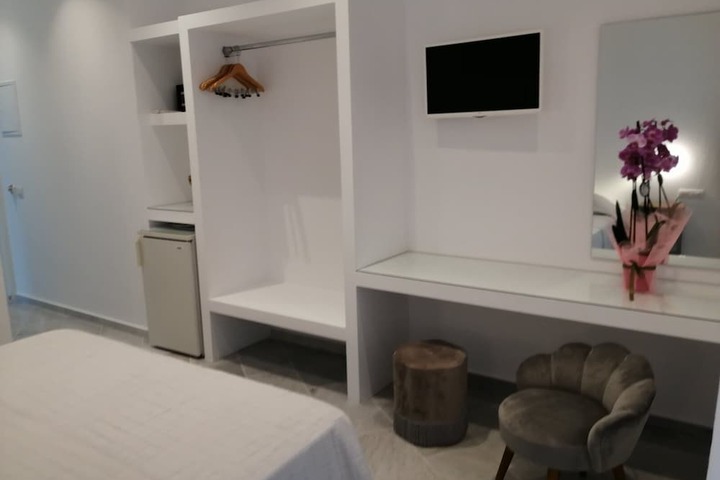 Room 15 of 43