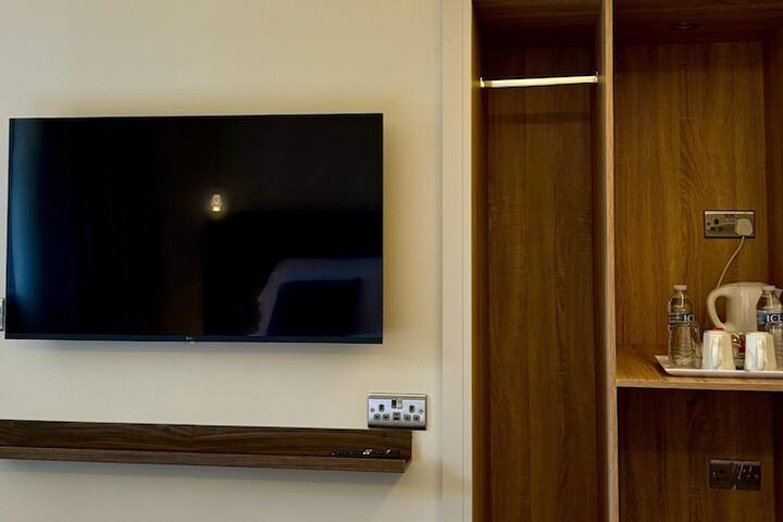 Room 15 of 95