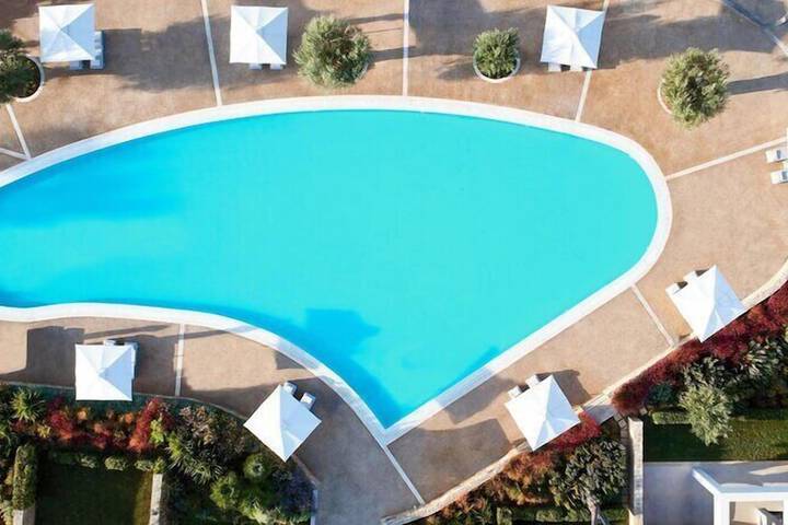 Pool 234 of 611