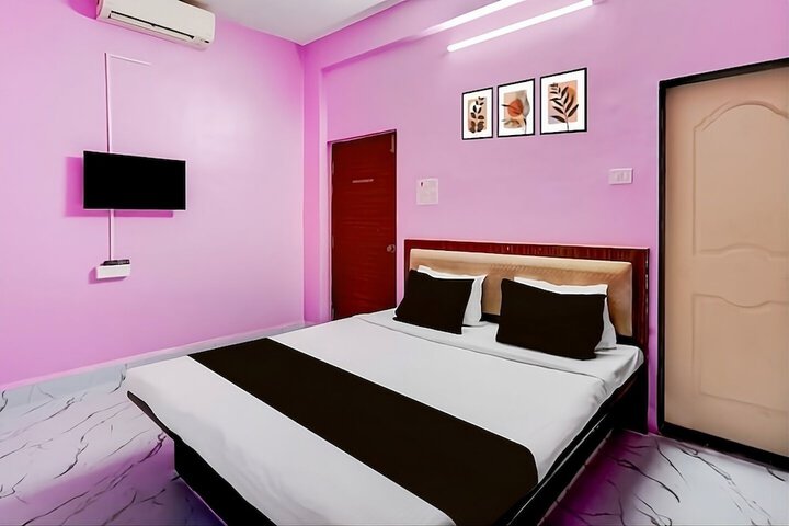 Room 6 of 11