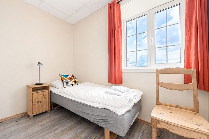 Room 7 of 17