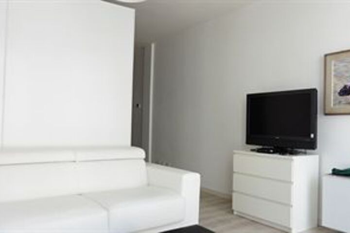 Room 736 of 871