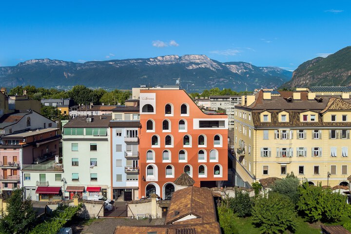 Exterior of La Briosa