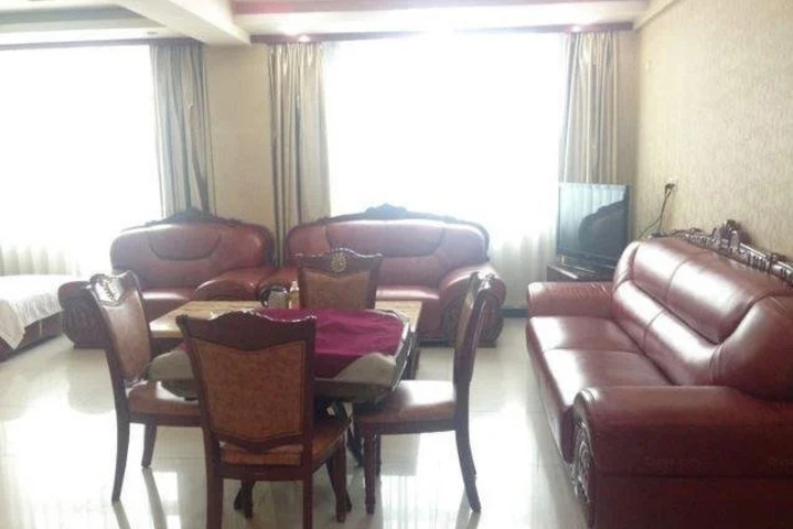 Room 2 of 15