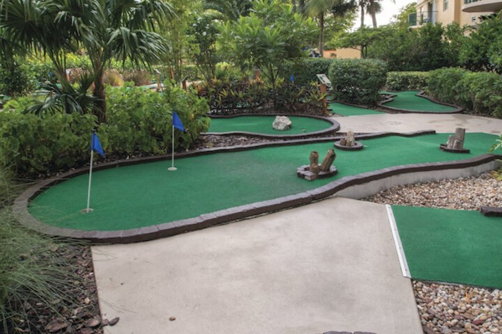Mini-golf
