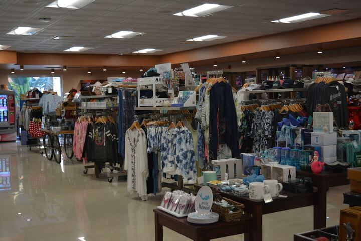 Gift Shop 47 of 72