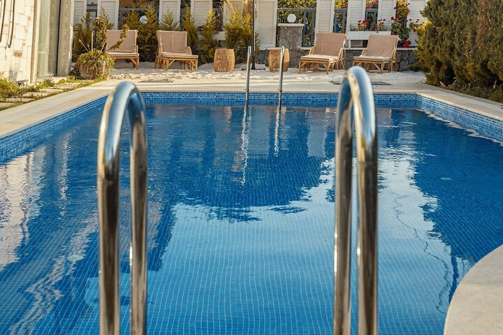 Pool 27 of 53