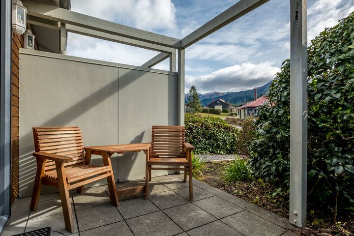 Terrace/Patio 11 of 12