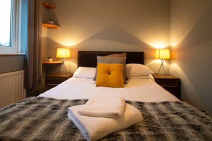 Room 32 of 57