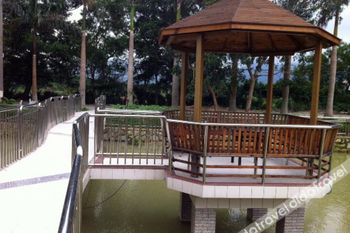 Shenzhen Yinhai Holiday Hotel